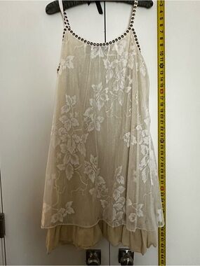 The Pyramid Collection Cream Lace A-Line Overlay Skirt